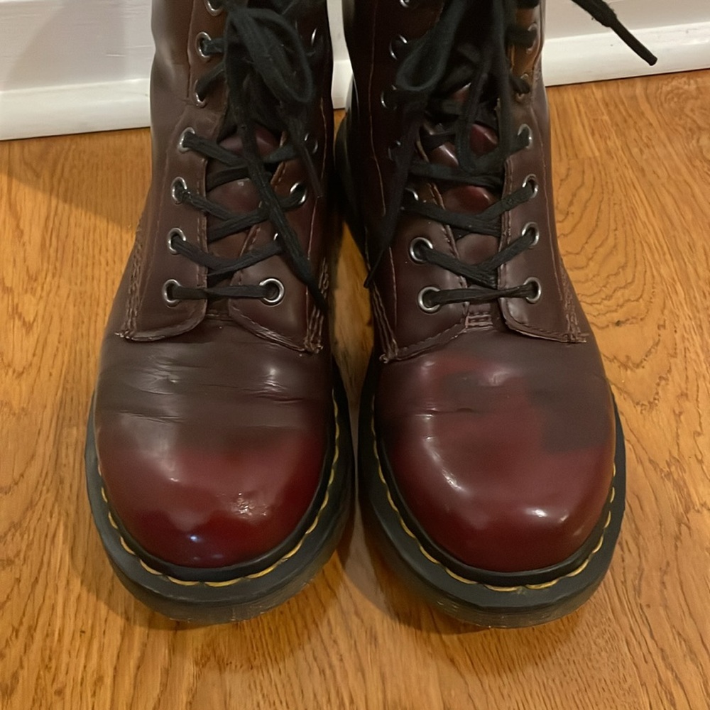 Dr. Martens Vegan Leather Cherry Red 1460 Boots Doc Martens - Picture 4 of 7